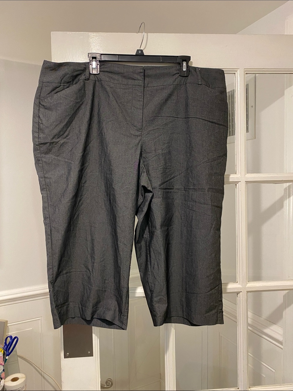 Flirtatious size 20 Capris good condition